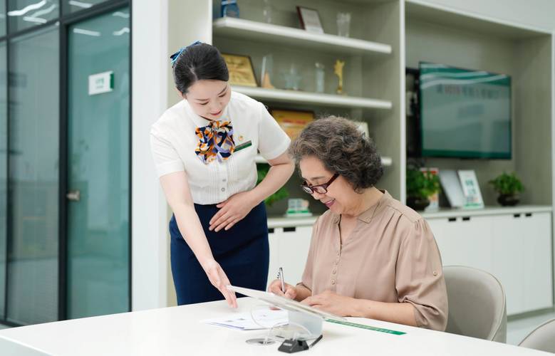 安康医保卡怎么取现银行卡余额，很多人都搞错了